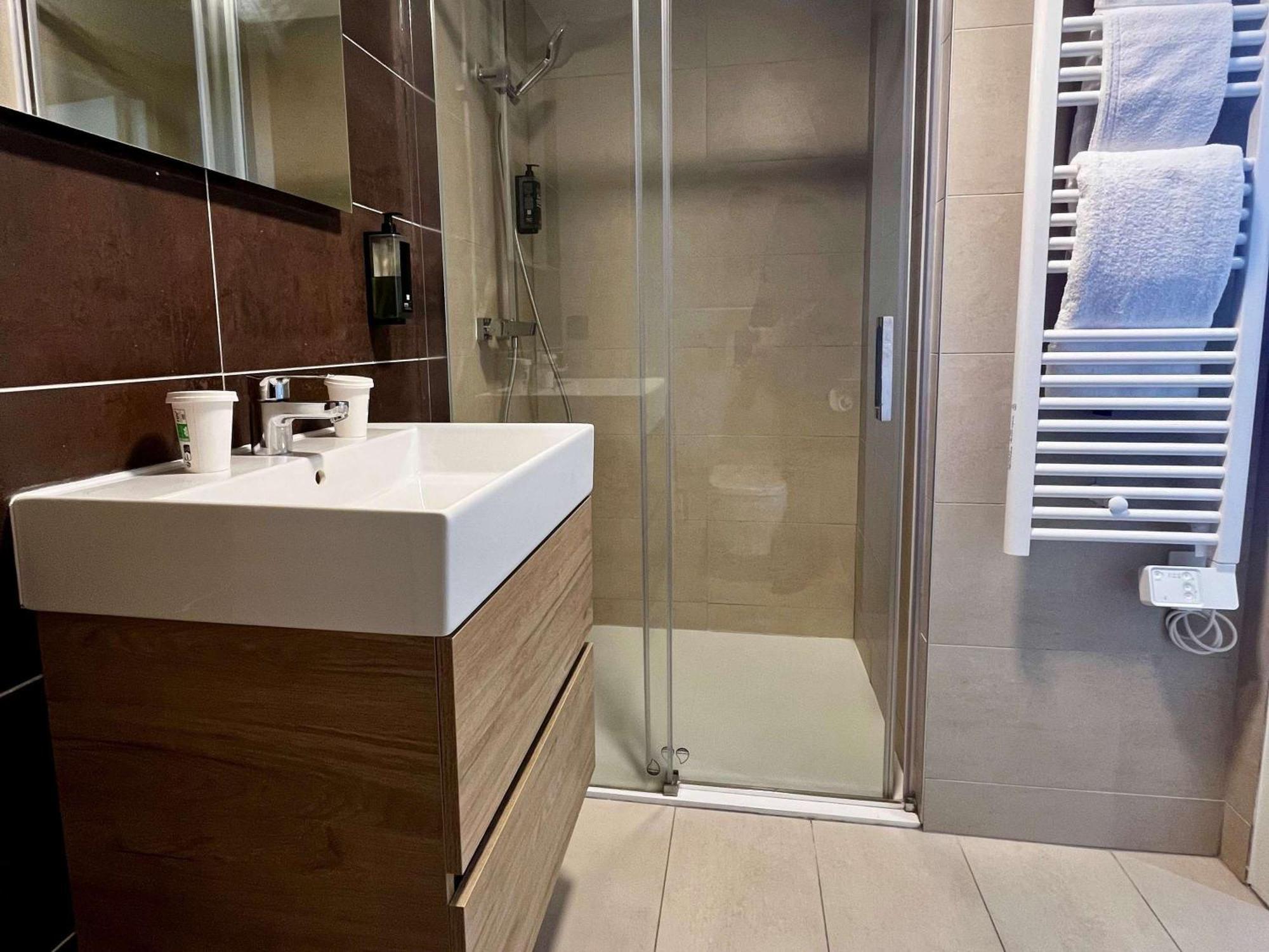 Ibis Styles Cabries Aix-En-Provence Tgv Hotel Kültér fotó