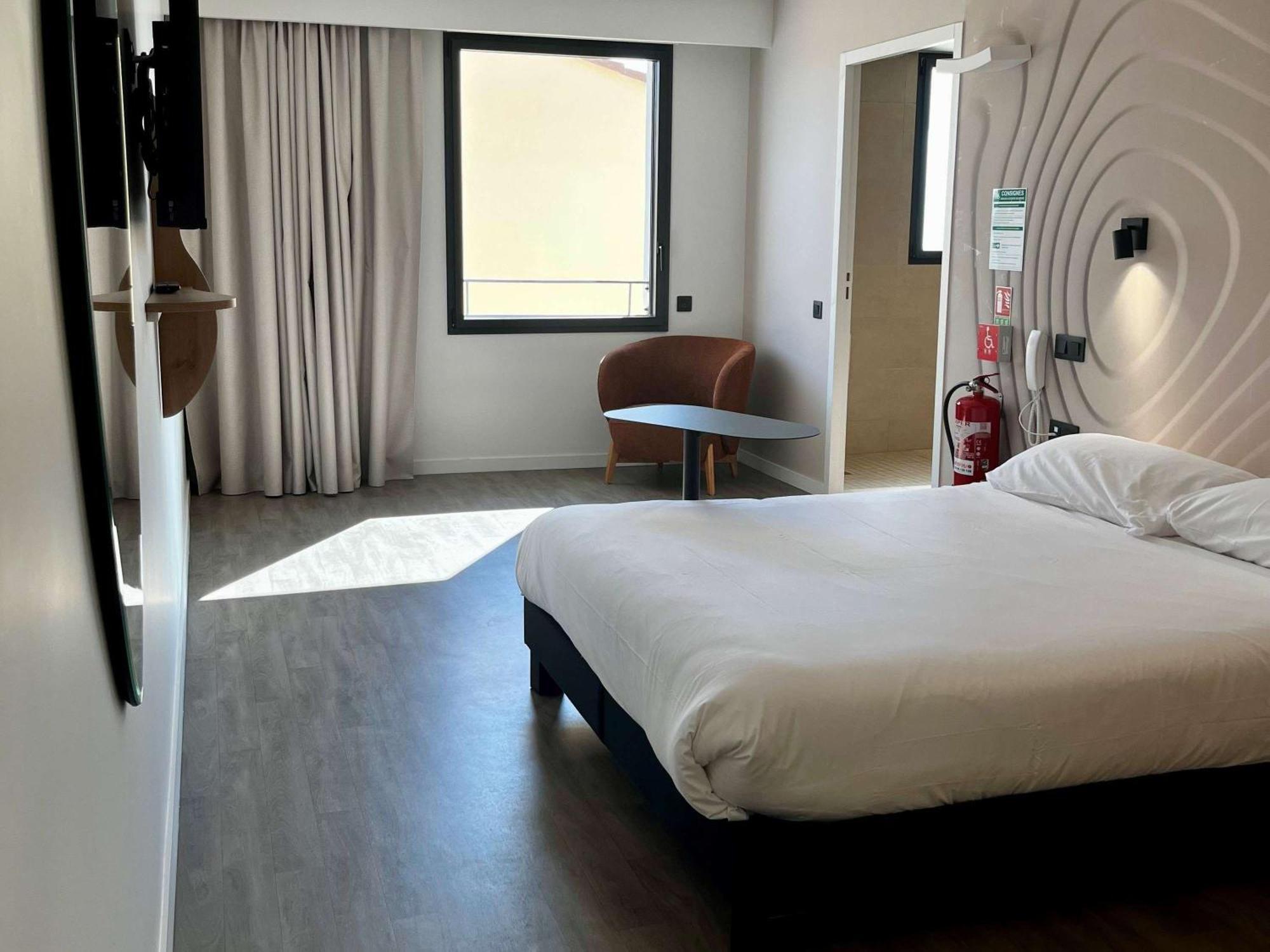 Ibis Styles Cabries Aix-En-Provence Tgv Hotel Kültér fotó