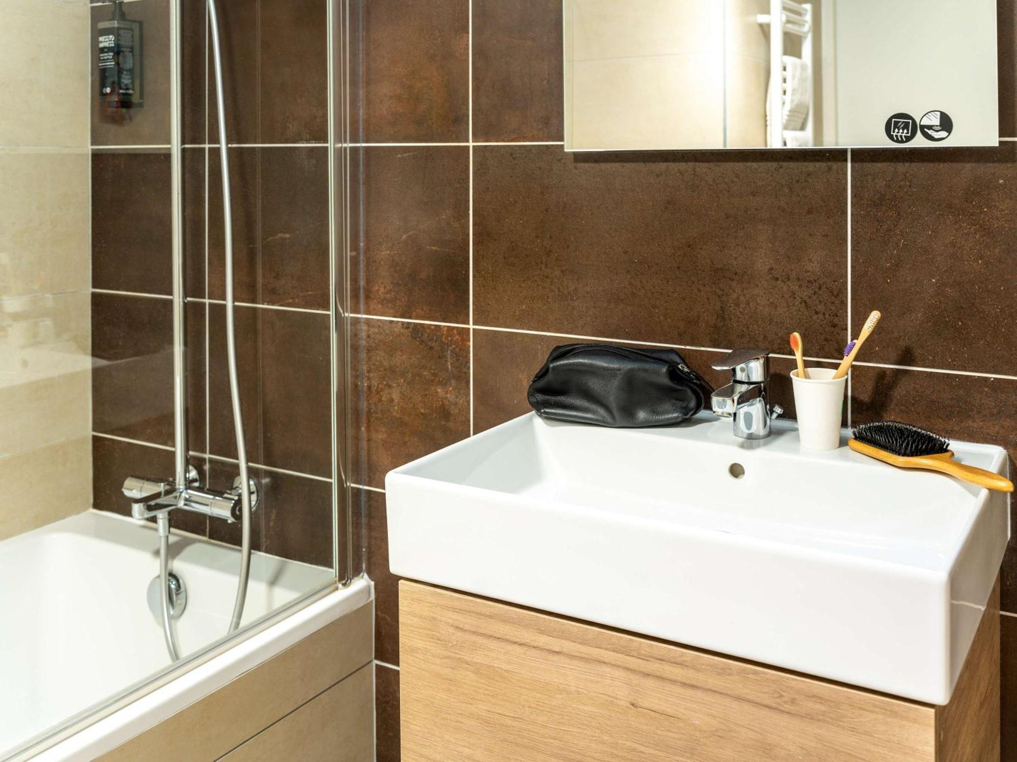 Ibis Styles Cabries Aix-En-Provence Tgv Hotel Kültér fotó