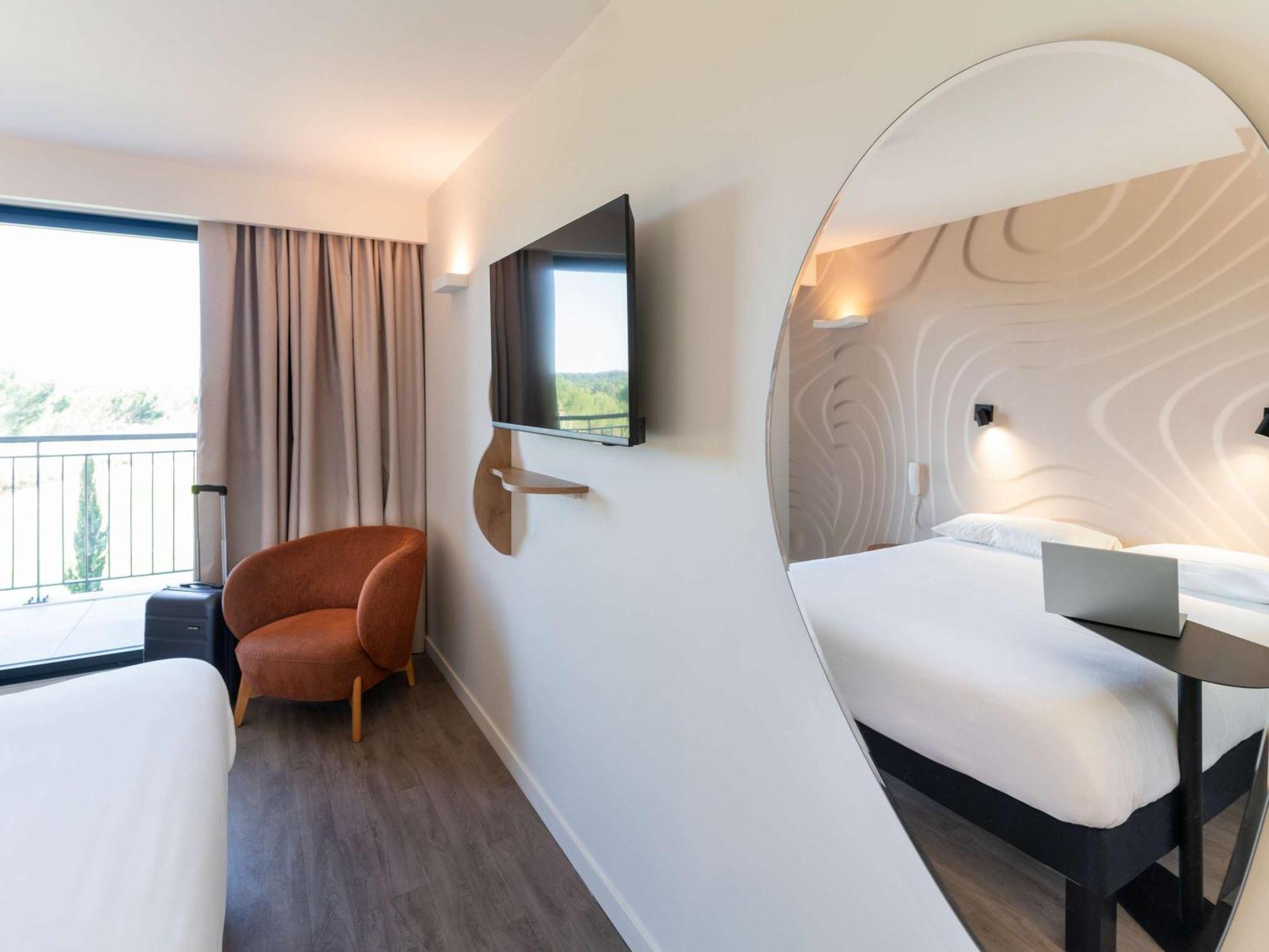 Ibis Styles Cabries Aix-En-Provence Tgv Hotel Kültér fotó